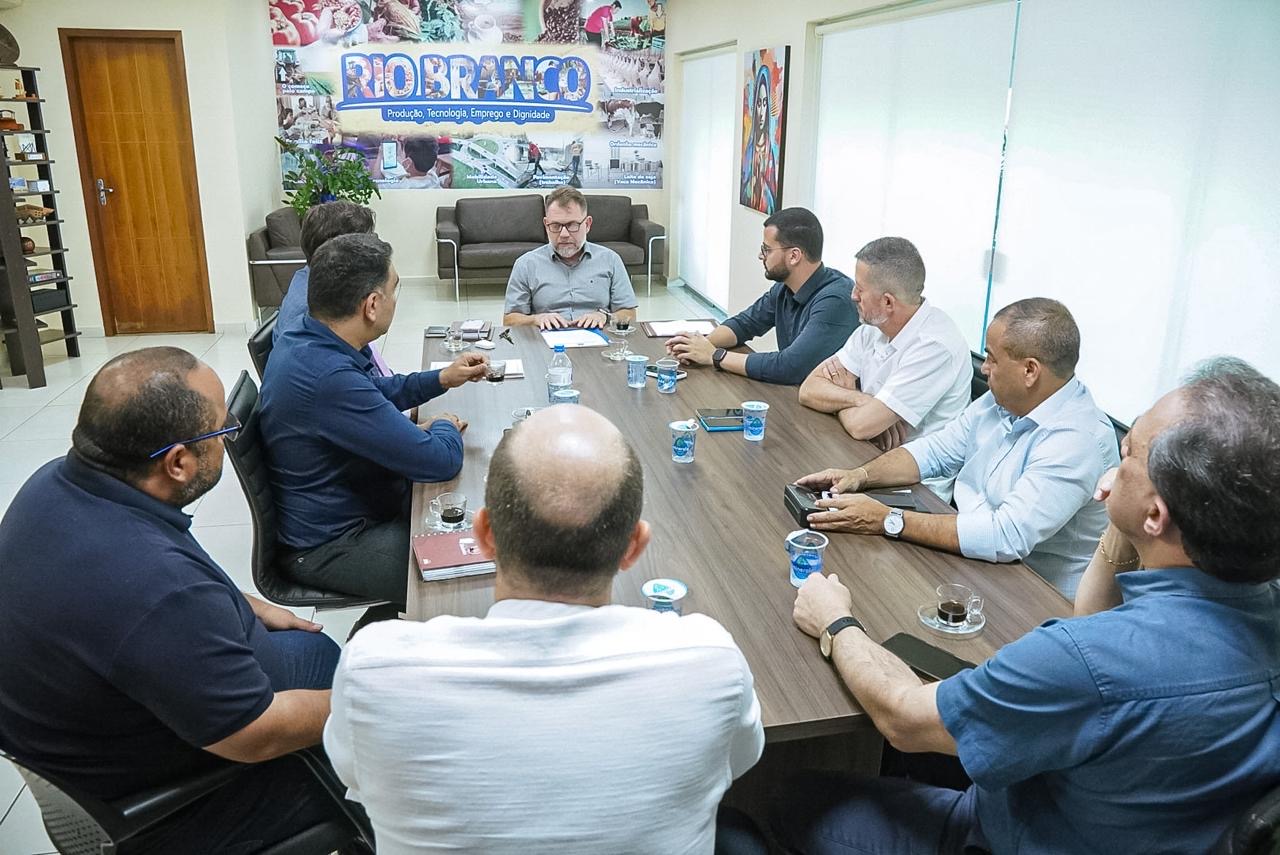 Prefeitura cria grupo para avaliar transporte coletivo e promete diagnóstico em 30 dias