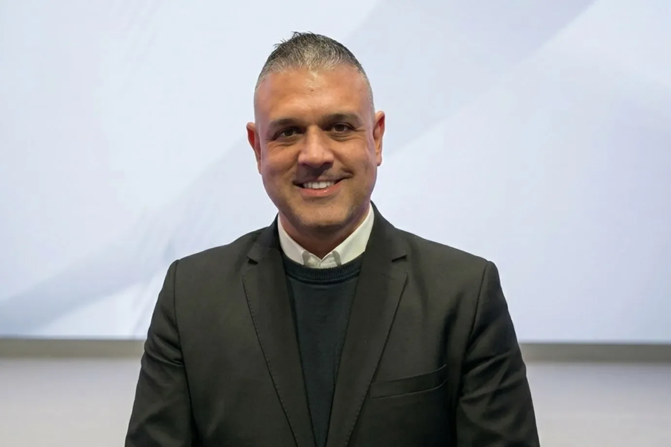 Saiba como empresa fatura R$ 1 bilhão com tecnologia que substitui 60 pessoas