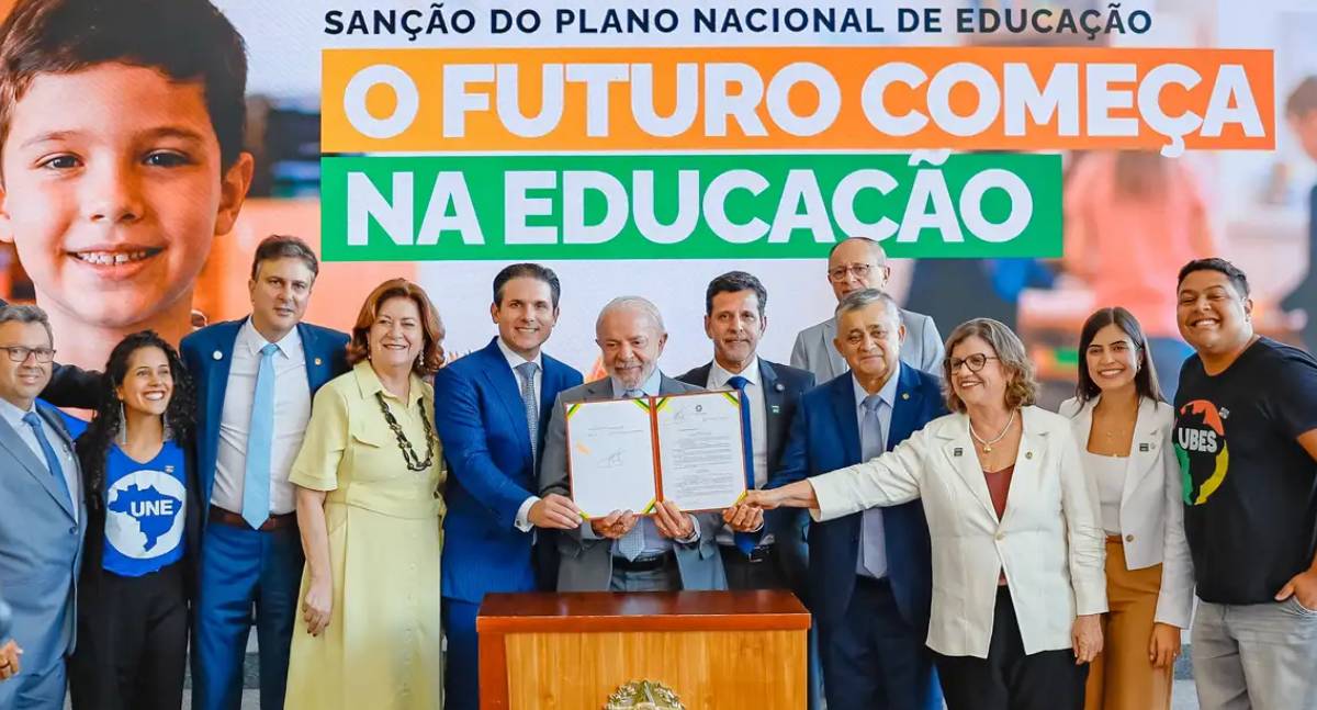 Especialistas veem novo PNE como avanço para educação brasileira