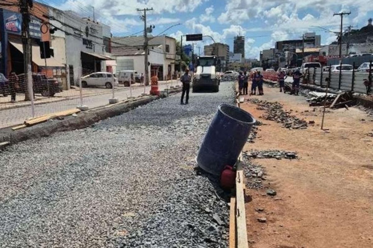 Obras do BRT continuam com cinco frentes de serviço em andamento…