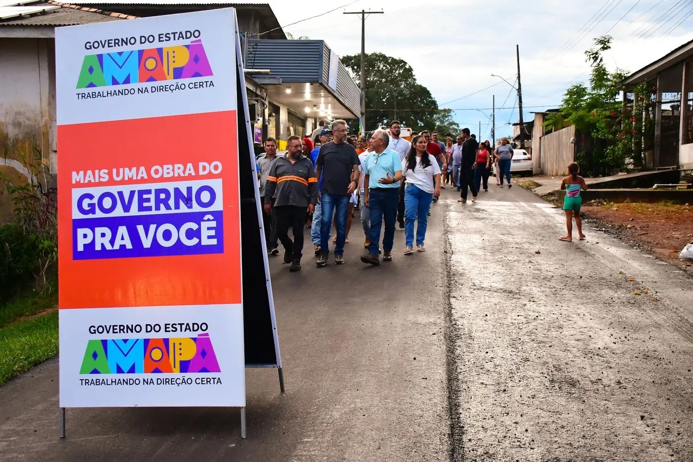 Governador Clécio inspeciona obras de pavimentação na Fazendinha – Diário do Amapá