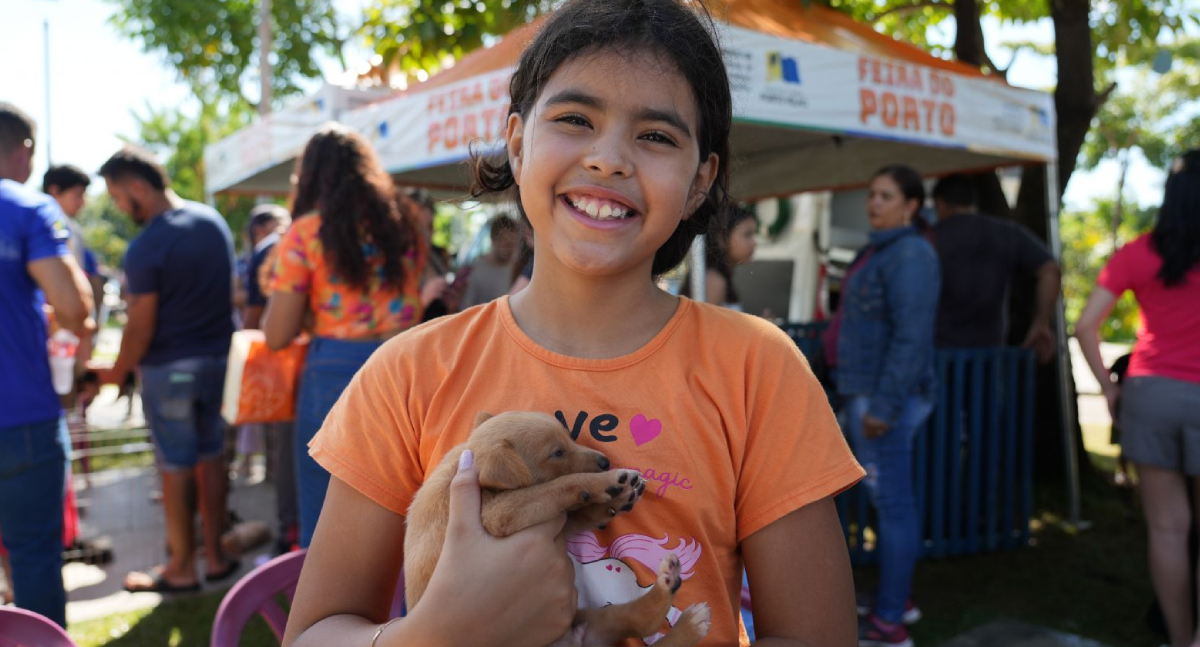 Feira de adoção garante novos lares para cães e gatos