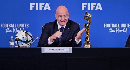 Presidente da Fifa diz que Irã estará na Copa do Mundo e jogará nos EUA