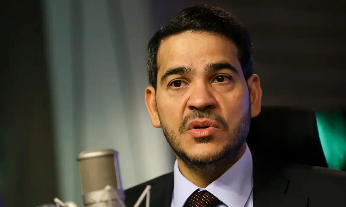 CCJ aprova Jorge Messias para o STF; indicação segue para o plenário