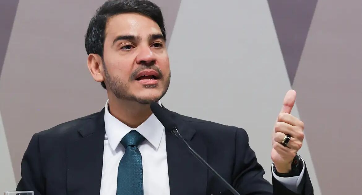 Jorge Messias defende conciliação no STF e critica conflitos fundiários