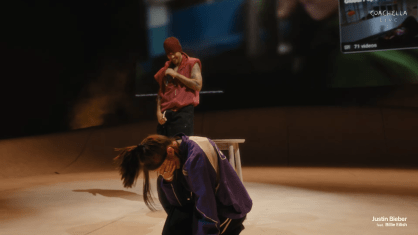 Justin Bieber emociona Billie Eilish com música antiga no palco do Coachella; confira