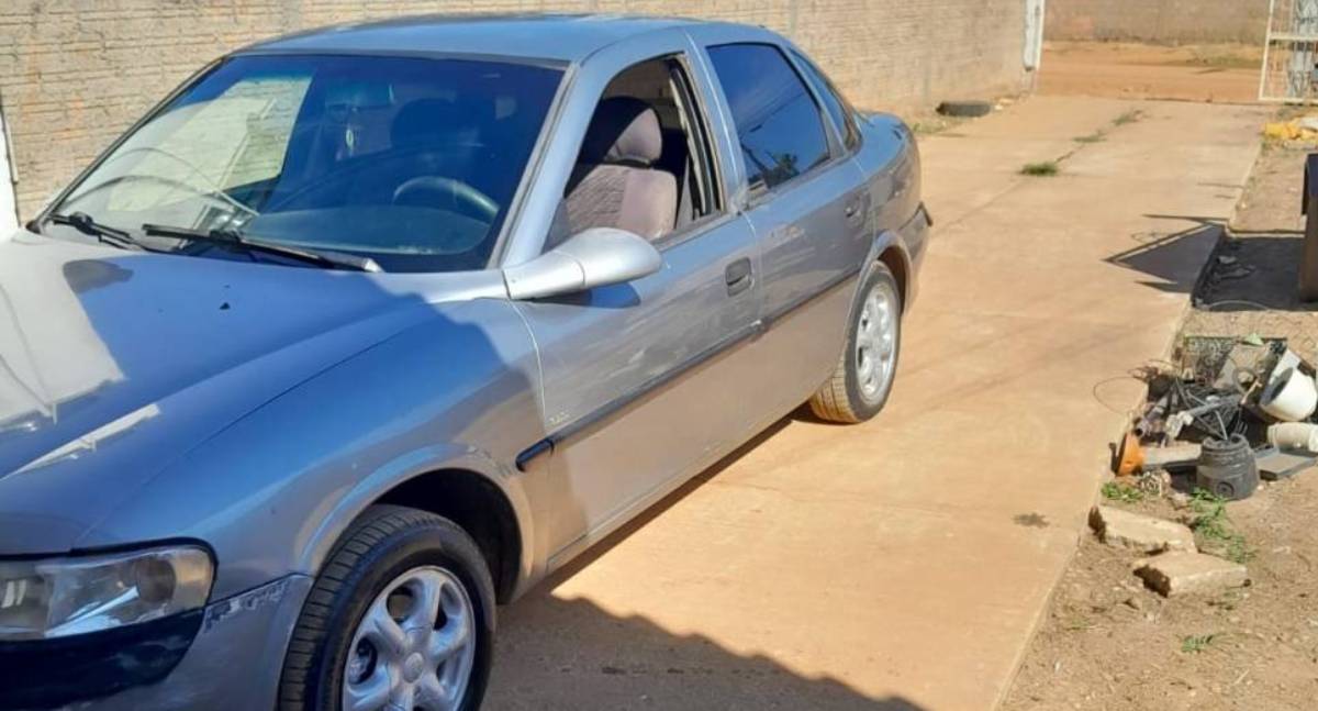 Ladrão furta Vectra em avenida e proprietário tenta perseguição a pé