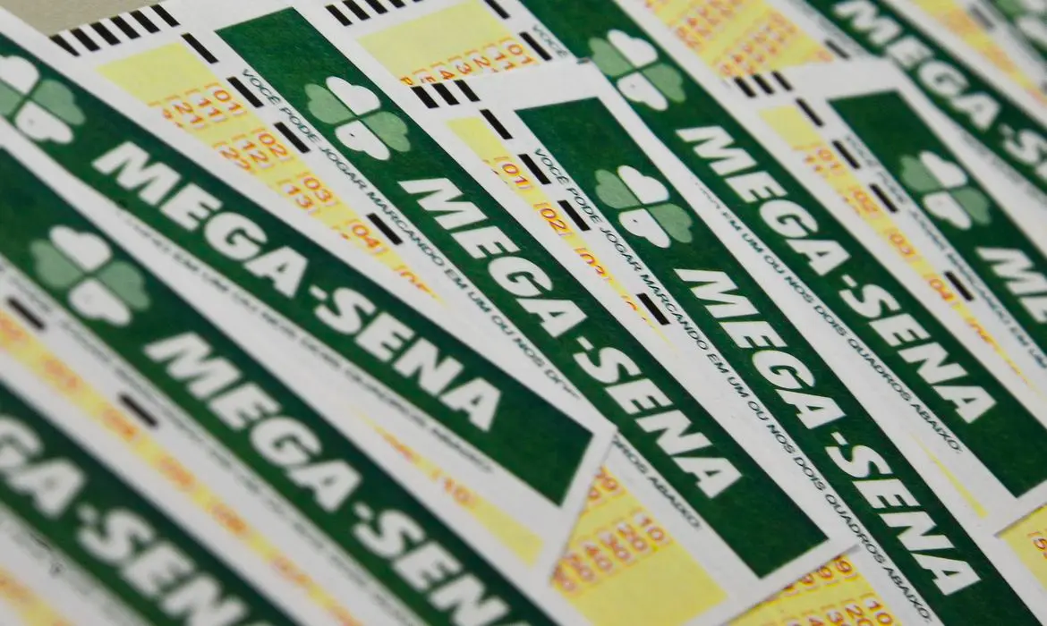Mega-Sena acumula e prêmio principal vai para R$ 7,5 milhões