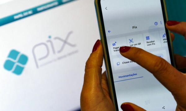 Saiba como vai funcionar o cashback da restituição automática do Imposto de Renda