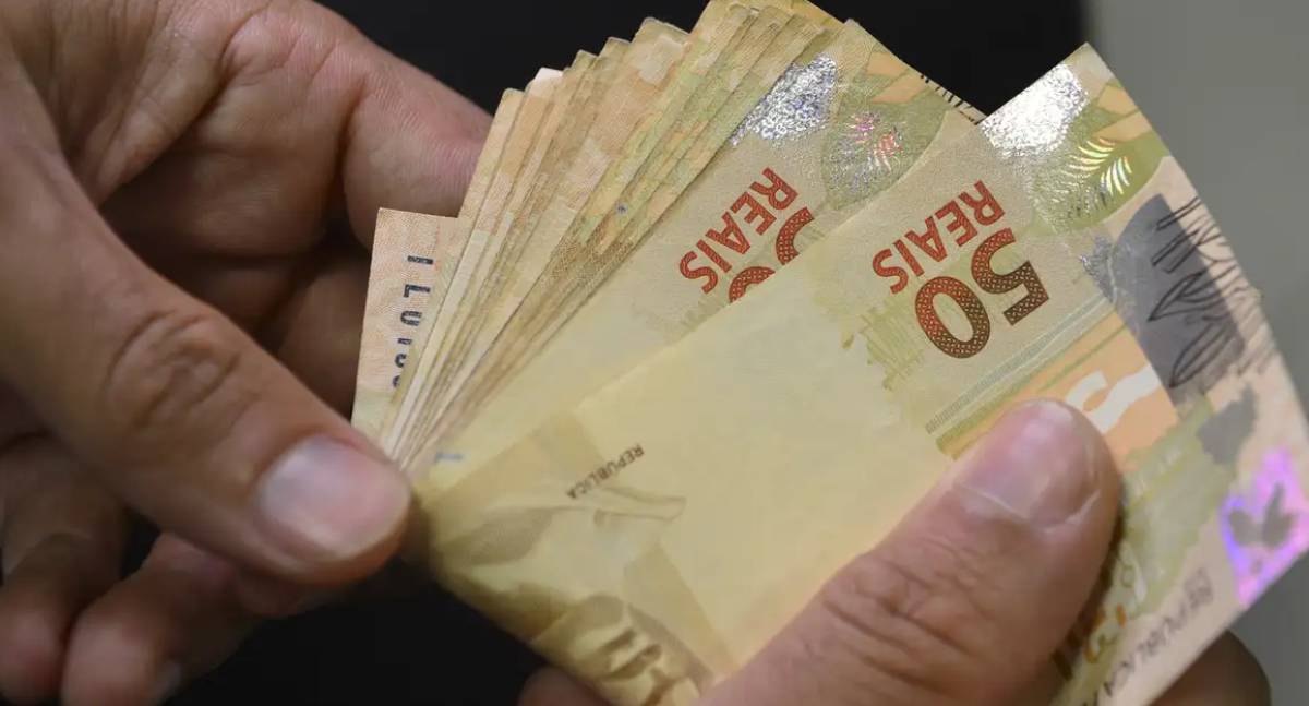 Ministério do Trabalho cria regras para limitar custos no crédito consignado