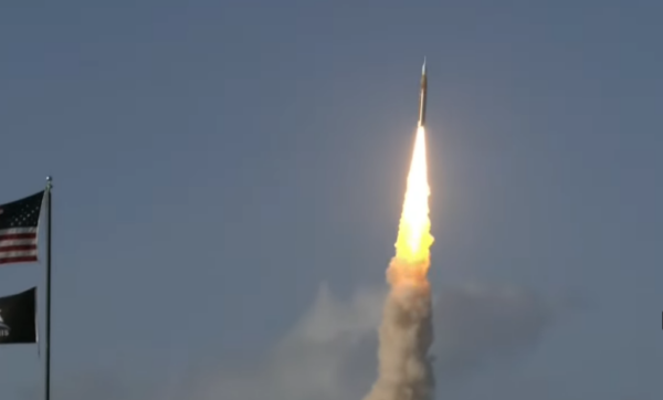 Nasa transmite ao vivo chegada da missão Artemis II à Lua nesta segunda; saiba como assistir