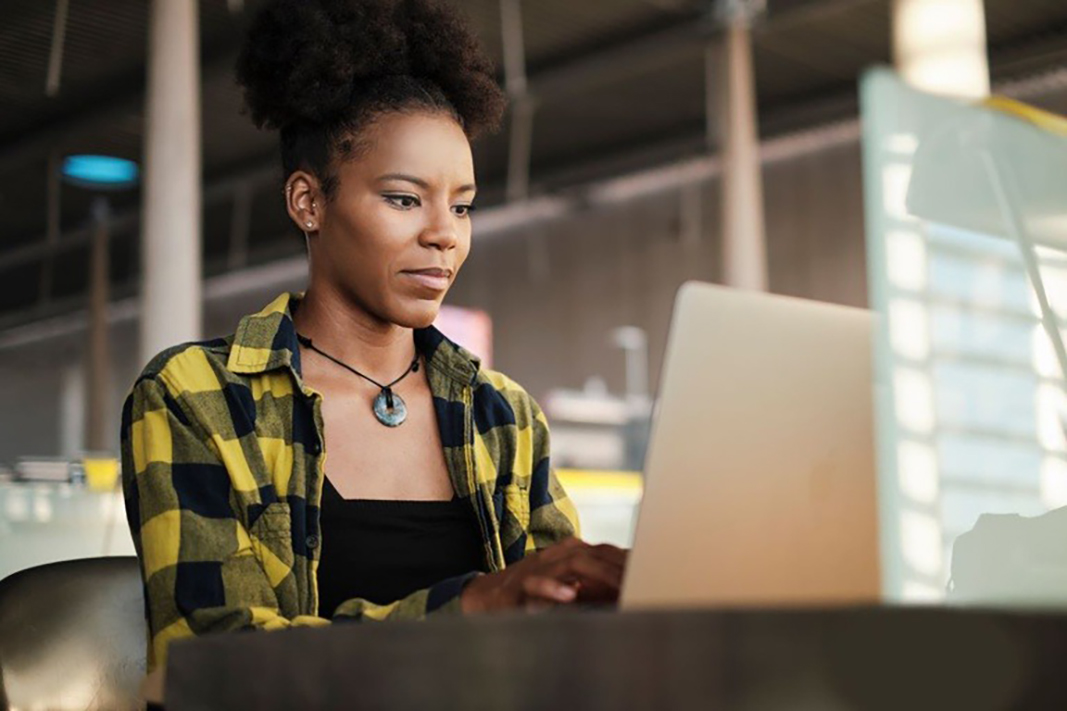 Mulheres ocupam 44,2% dos vínculos empregatícios em estabelecimentos com 100 ou mais empregados no Amapá – Diário do Amapá