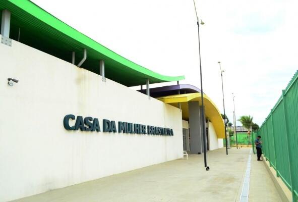 Após sofrer violência doméstica por 16 anos, mulher busca ajuda em escola dos filhos
