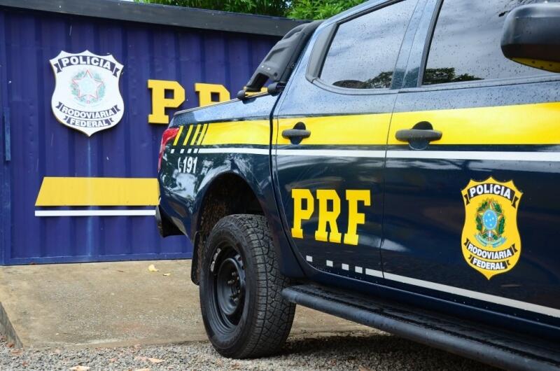 Policial penal é preso por desacato e direção alterada