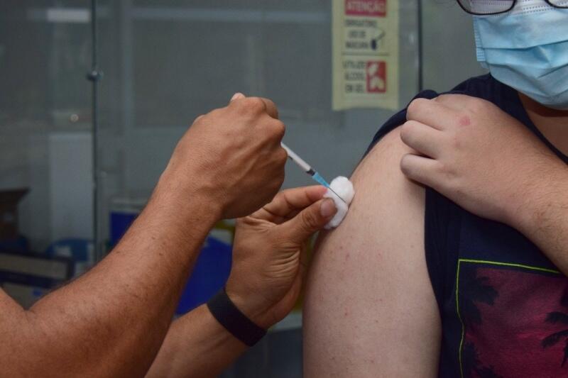 Roraima recebe mais de 4,4 mil doses da vacina contra a covid-19