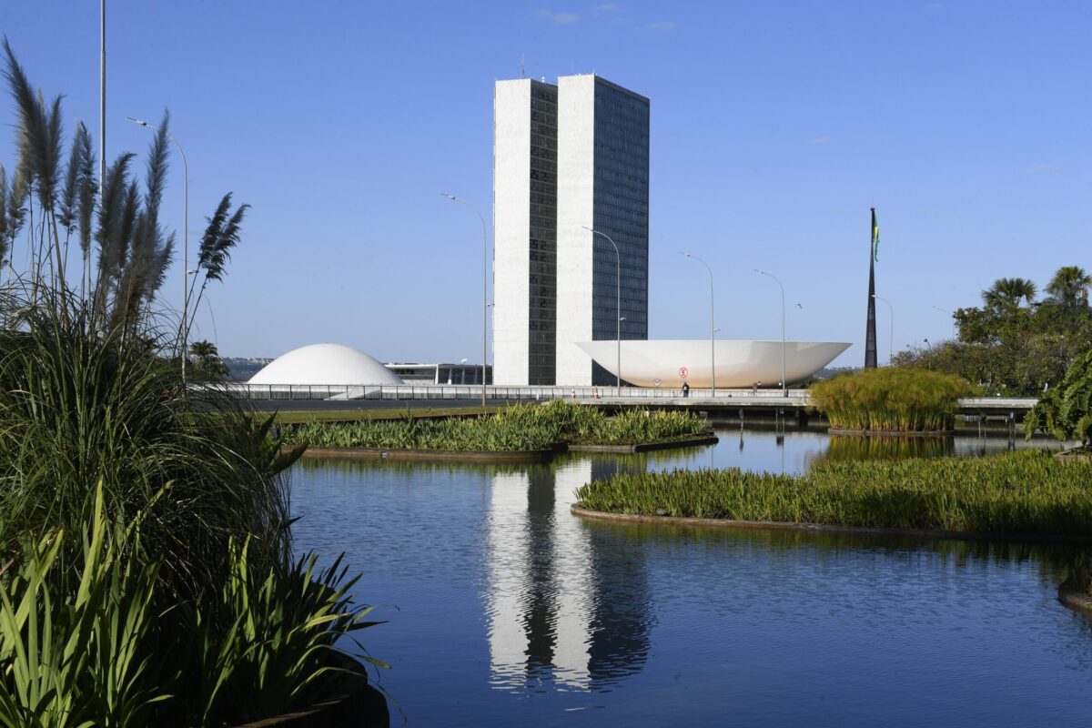 Conheça a nova medida provisória muda regras e impacta brasileiros