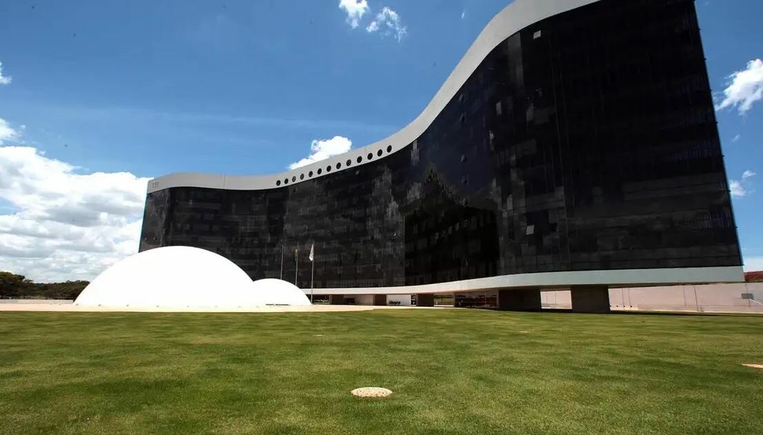 Termina neste sábado prazo para que partidos registrem seus estatutos