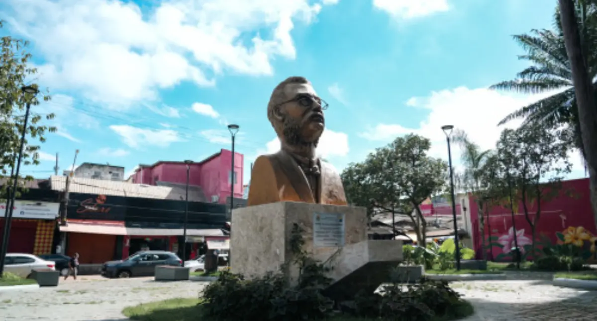 Praça Jonathas Pedrosa entre memórias e encontros
