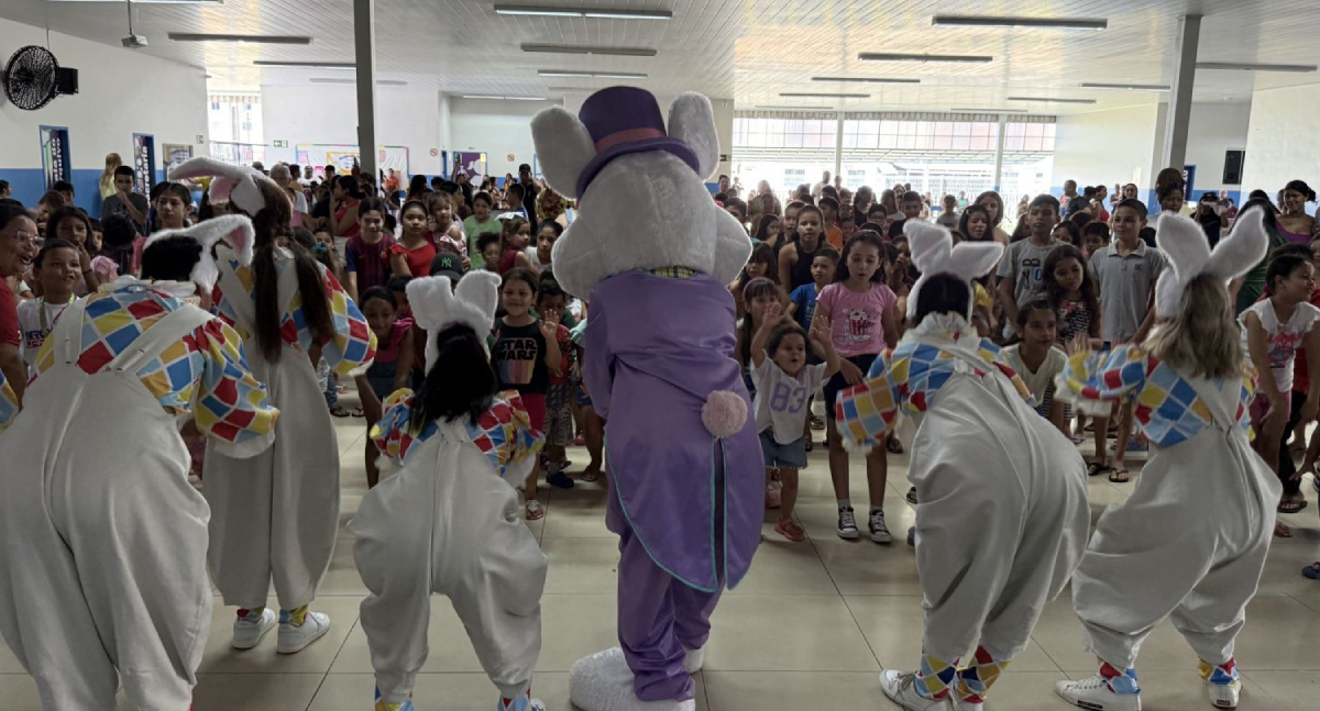Prefeitura promove ação de Páscoa e distribui chocolates no Residencial Orgulho do Madeira