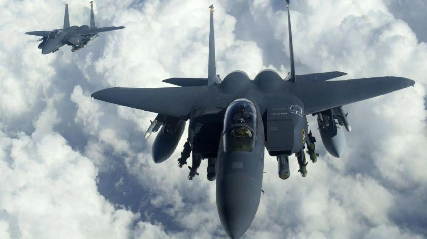 Trump confirma resgate de piloto de F-15 abatido no sul do Irã