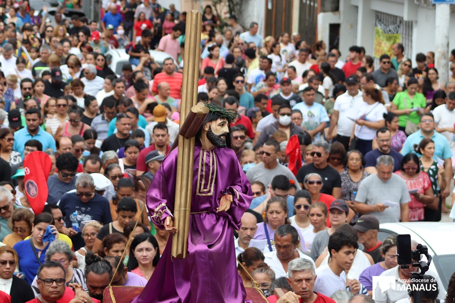 Sexta-feira Santa terá 40 procissões e trânsito alterado em Manaus