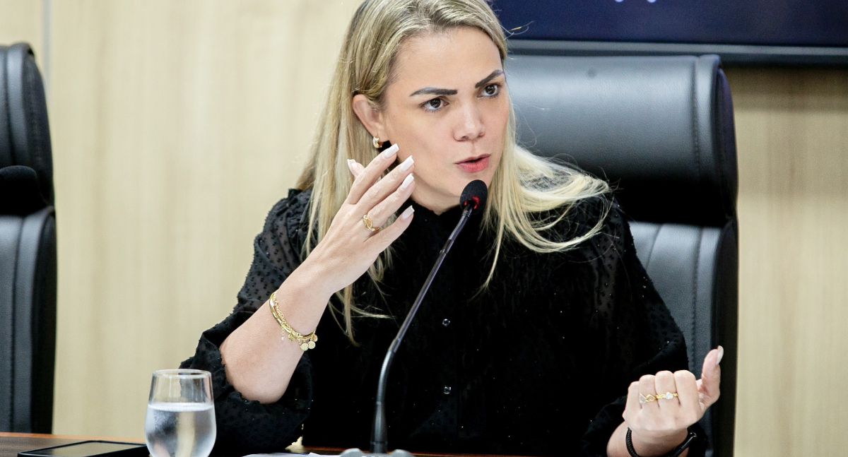 Projeto de Cláudia de Jesus isenta taxa para vítimas de violência