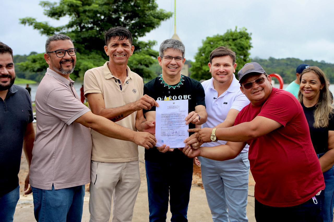 Randolfe anuncia investimentos na educação e reconstrução do monumento de Oiapoque – Diário do Amapá