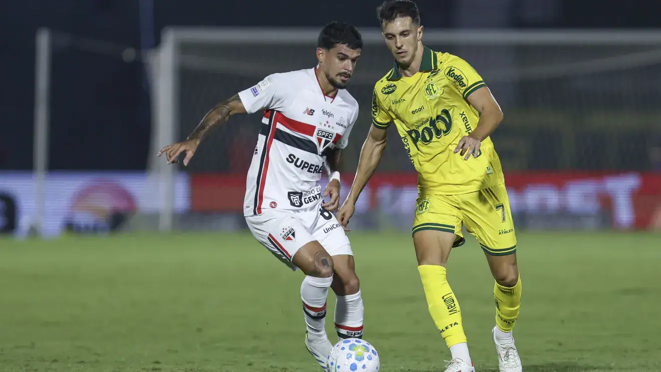 São Paulo vence Mirassol no Brasileirão e reduz pressão sobre Roger Machado