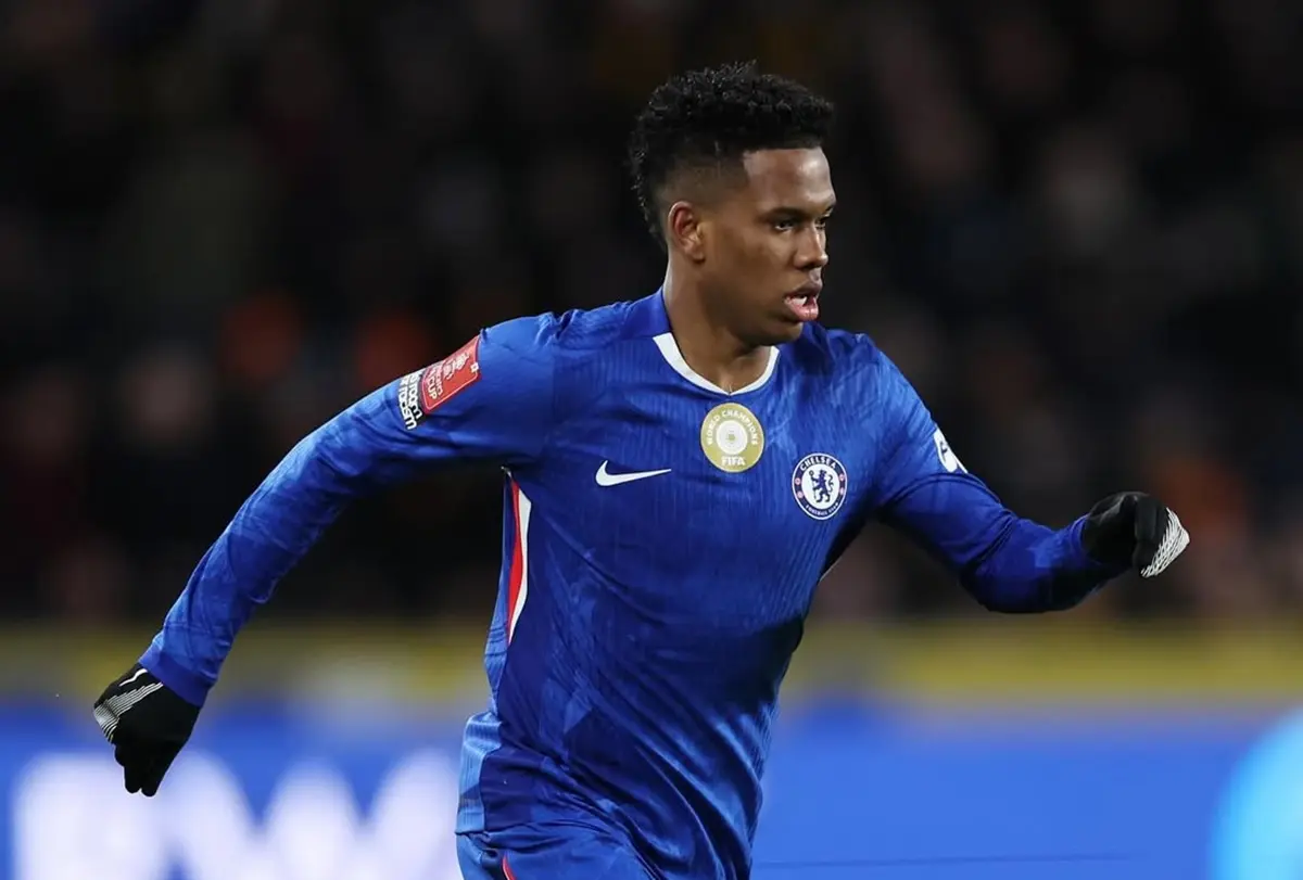 Estêvão sofre lesão grave e pode desfalcar a seleção brasileira na Copa do Mundo