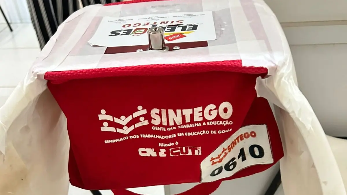 Servidores da educação de Aparecida fazem assembleia com paralisação nesta quarta