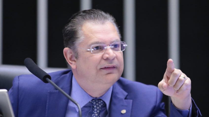 PL articula indicação feminina para vaga no TCU