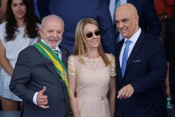 Lula diz ter orientado Moraes a se declarar impedido de julgar caso Master