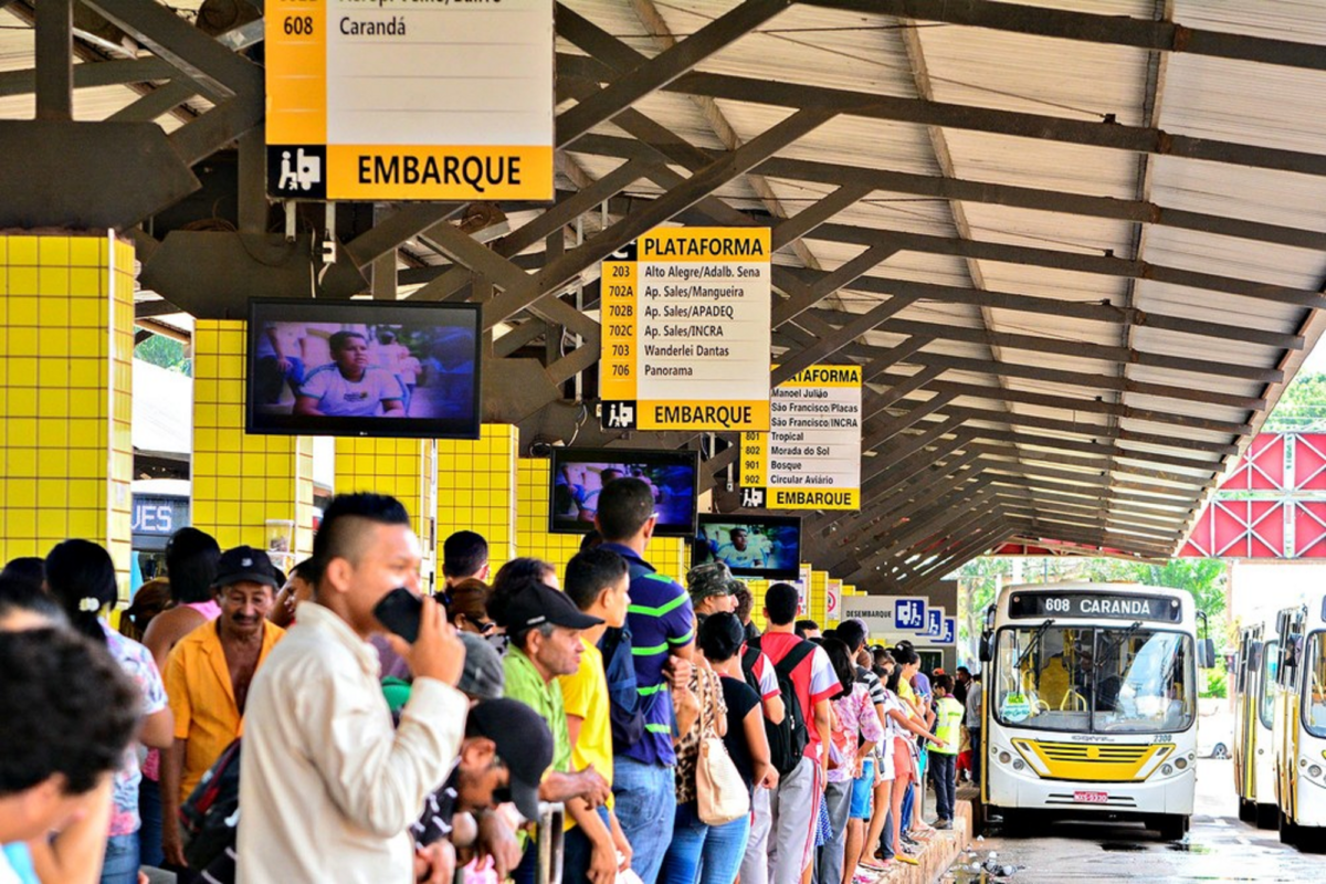 Motoristas decidem paralisar e Rio Branco pode amanhecer sem ônibus