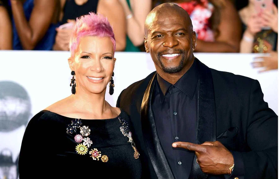 Esposa de Terry Crews revela diagnóstico de Parkinson
