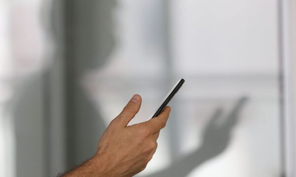 Projeto Celular Seguro vai monitorar aparelhos roubados em tempo real