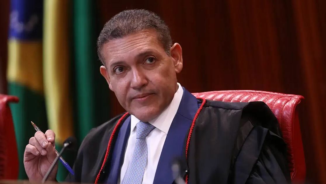 Nunes Marques é eleito presidente do TSE