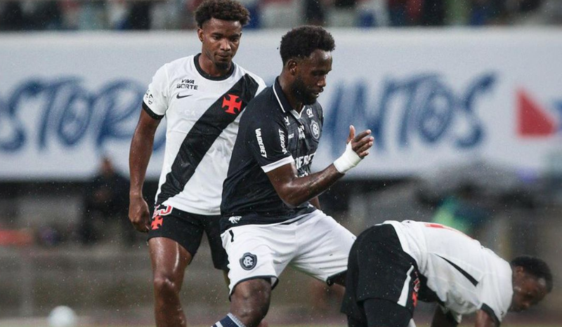 Após atraso devido à chuva, Remo e Vasco empatam pelo Brasileirão