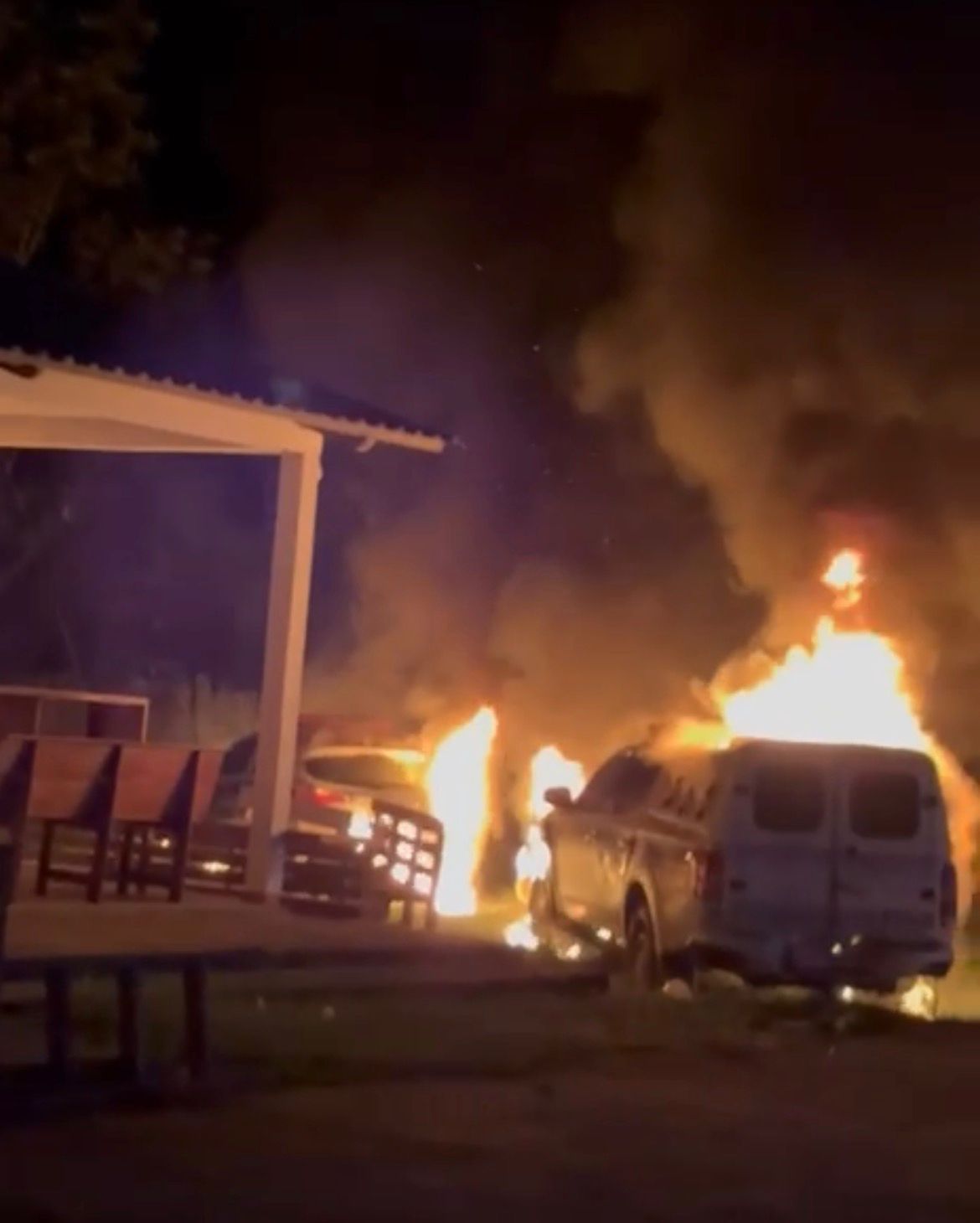 Incêndio de viaturas da PM em Mâncio Lima gera alerta de ataques no Acre