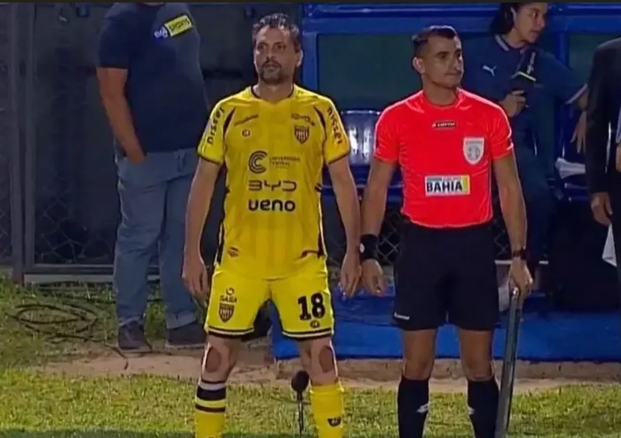 Presidente em campo? Caso inusitado pode marcar duelo entre Santos e Deportivo Recoleta