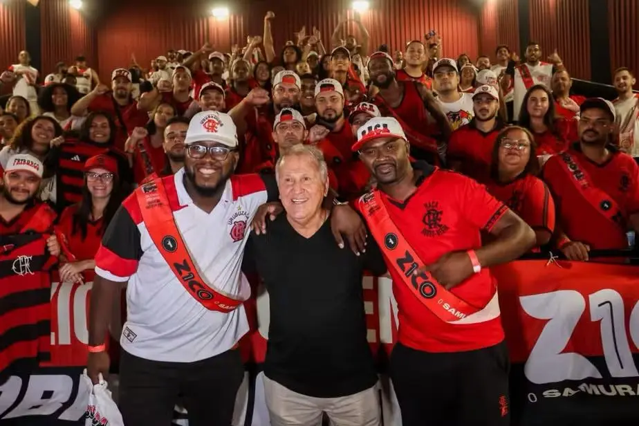 Documentário sobre Zico tem pré-estreia marcada por emoção e nostalgia