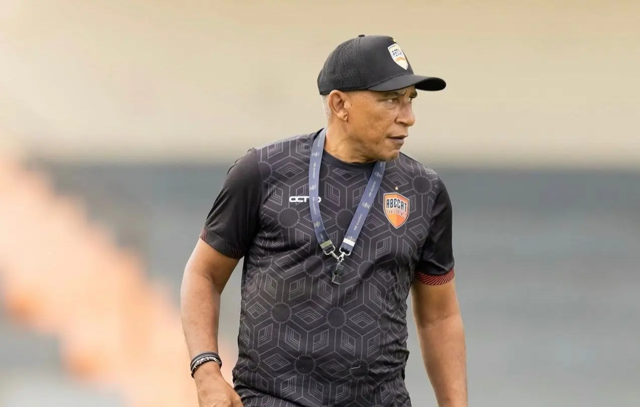Abecat anuncia saída de Hemerson Maria após derrota em clássico