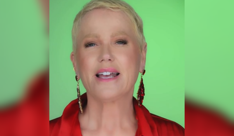Pacto satânico? Xuxa comenta polêmica com músicas e fala em “alegria e amor”