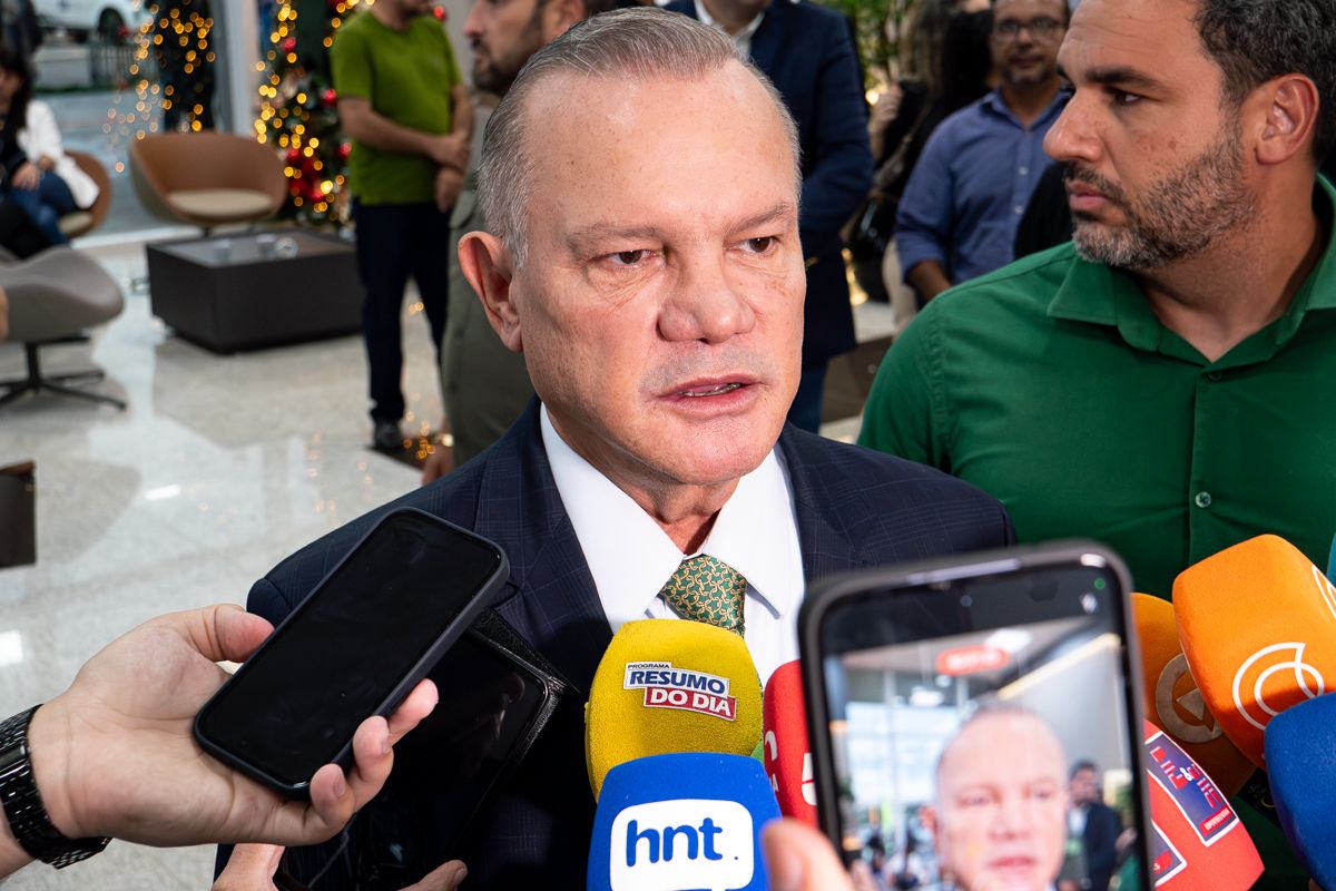Quem falou que o Pivetta é de direita? Brizolista, alfineta WF