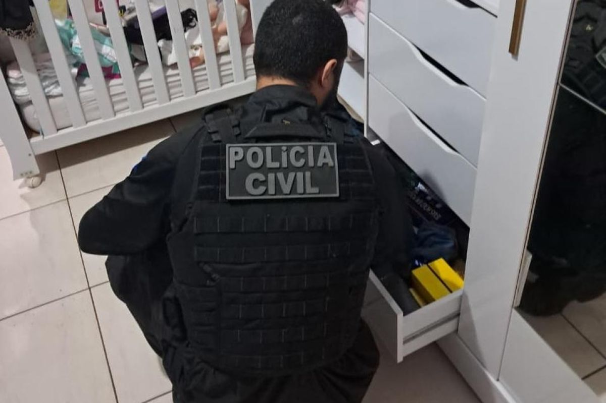 PM é alvo de operação por esquema de roubo de drogas entre facções…