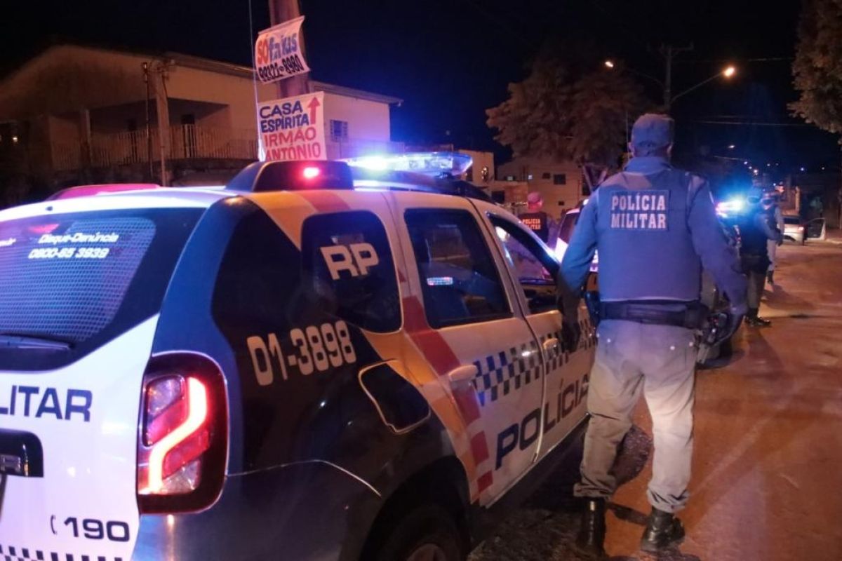 Homem e adolescente são detidos suspeitos por tentativa de homicídio…