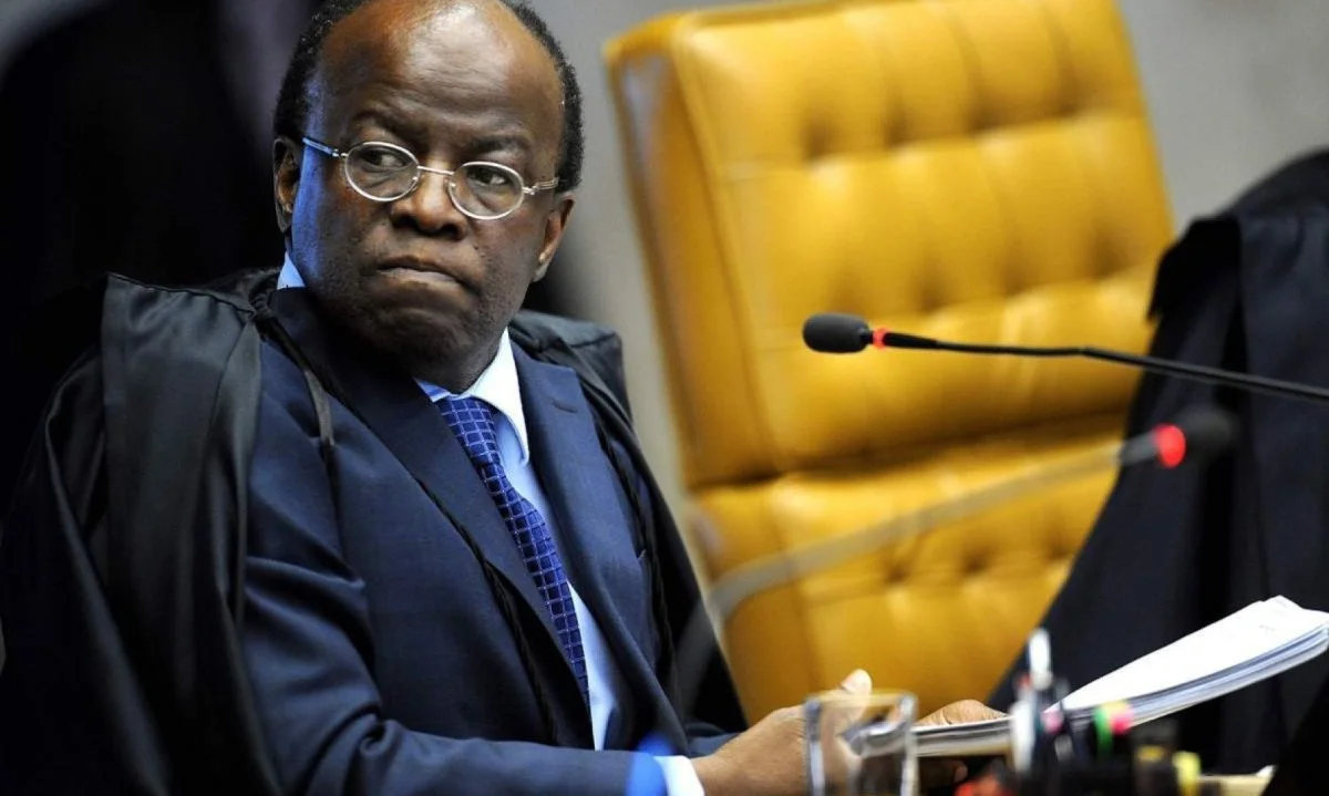 Joaquim Barbosa se filia ao Democracia Cristã para concorrer à presidência