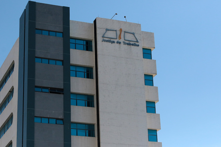 TRT condena franqueada de perfumaria por assédio a funcionária…