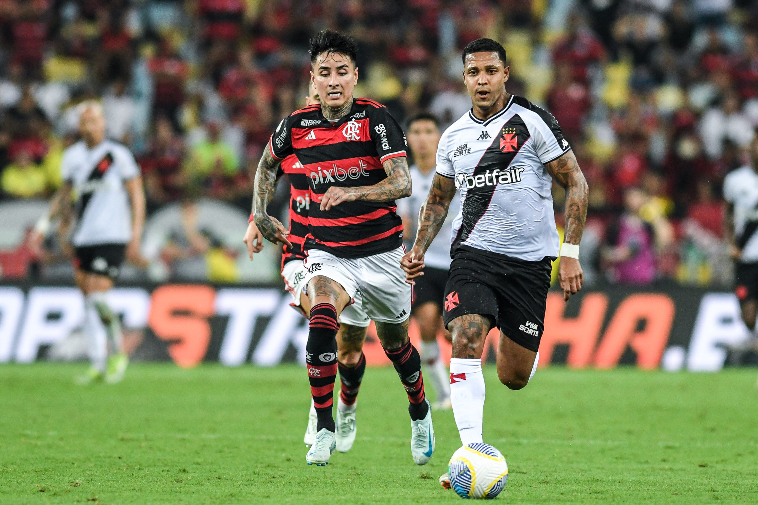 Maracanã recebe homenagem a Henry Borel em clássico entre Flamengo e Vasco