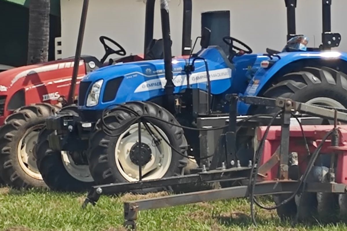 Prefeitura realiza aula do curso de operação de máquinas agrícolas…