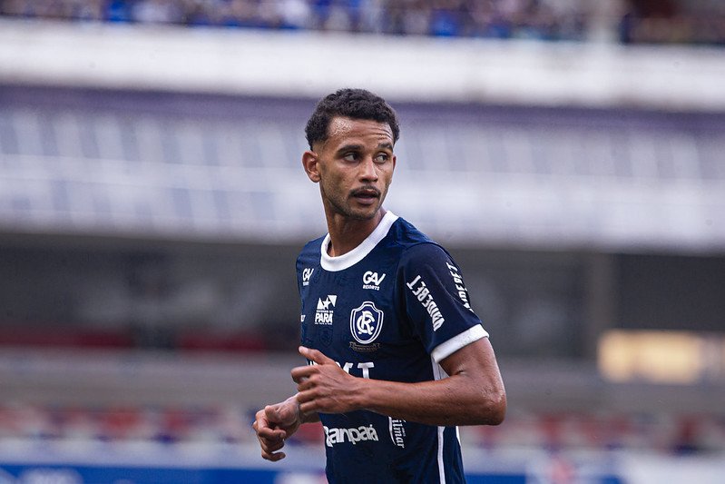 STJD denuncia Zé Ricardo por expulsão em Remo x Palmeiras